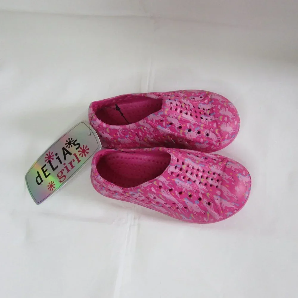 NWT Toddler 5/6 Girl's Delia's Slip on Perforated Clogs - Fuchsia
